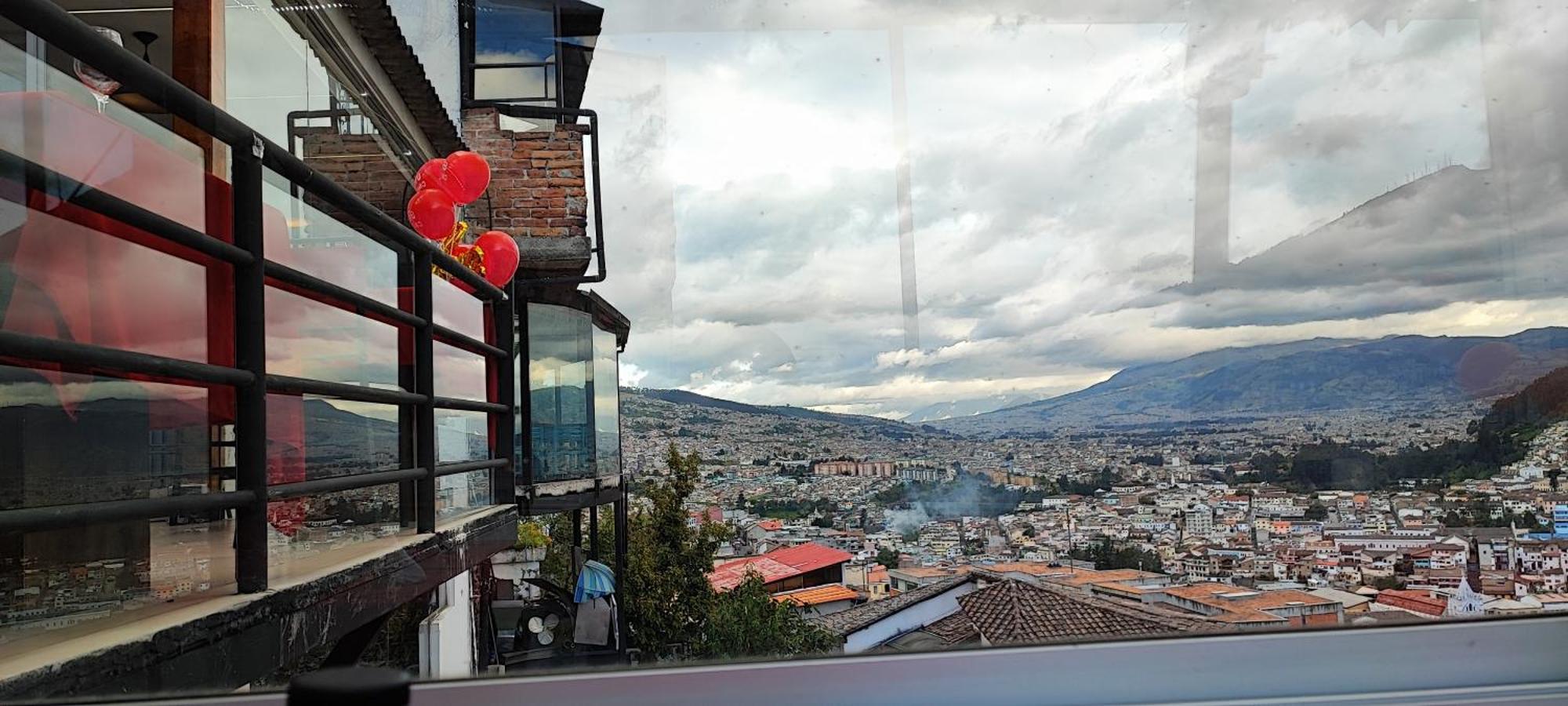 Luna Quitena Hotell Quito Exteriör bild