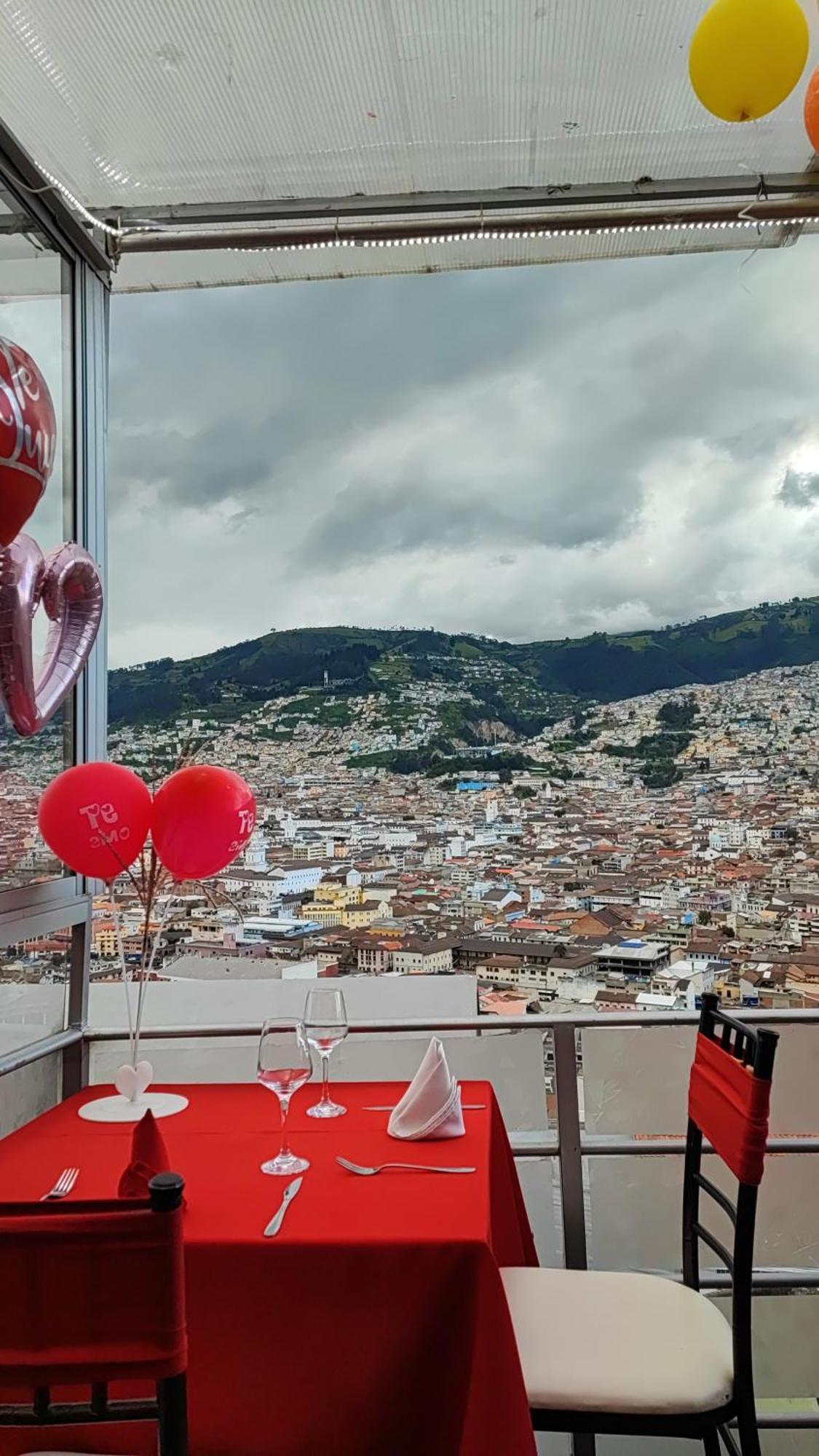 Luna Quitena Hotell Quito Exteriör bild